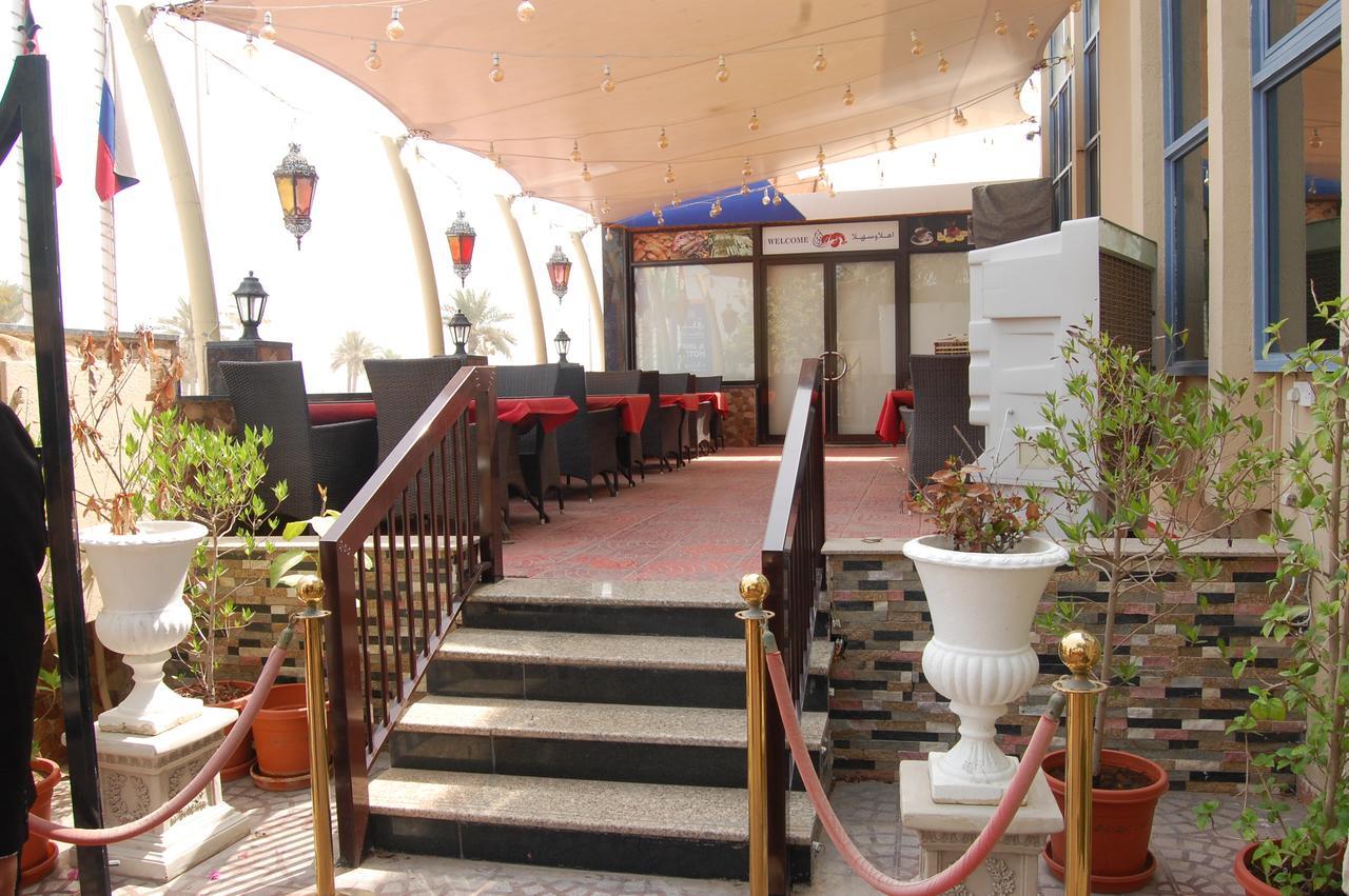 Al Amwaj Hotel Charjah Extérieur photo