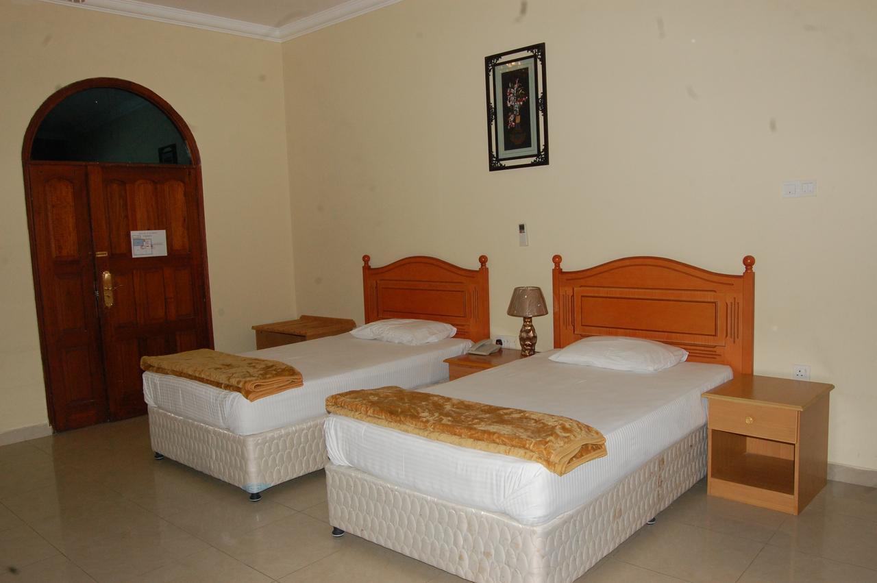 Al Amwaj Hotel Charjah Extérieur photo