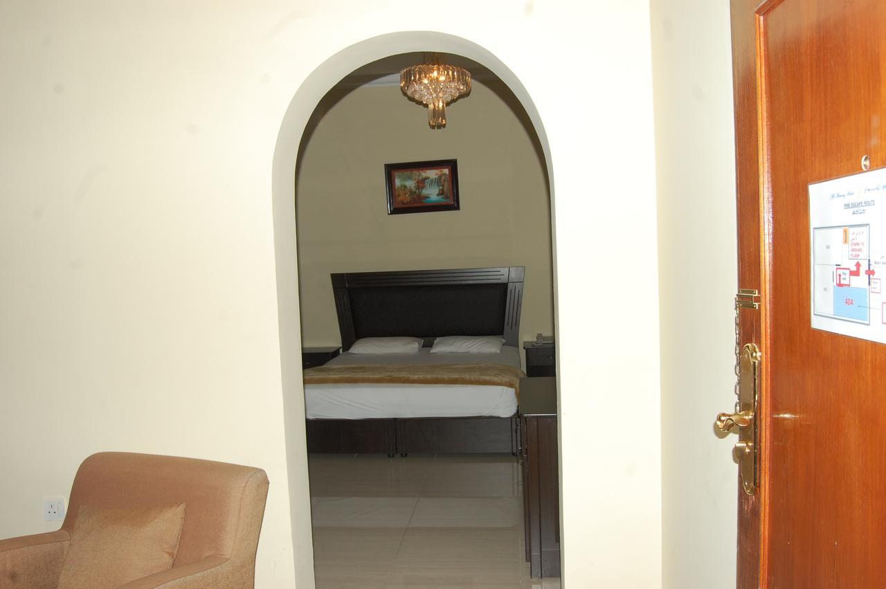 Al Amwaj Hotel Charjah Extérieur photo